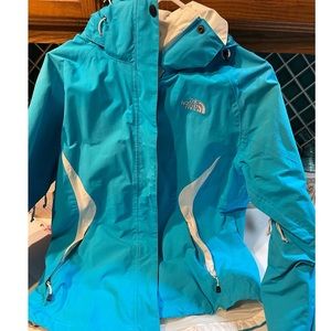 Northface Women’s Shell Size Medium